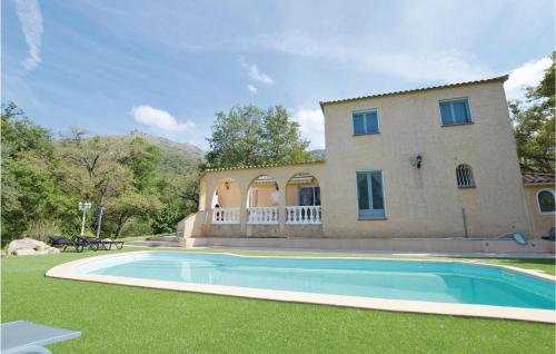 Stunning home in Ville di Paraso with 1 Bedrooms, WiFi and Outdoor swimming pool : Maisons de vacances proche d'Occhiatana