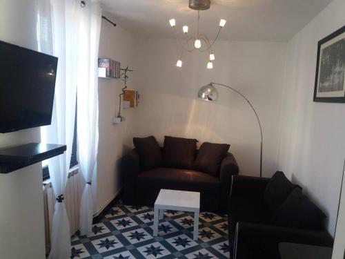 T2 tout confort avec terrasse : Appartements proche de Saint-Cyprien-sur-Dourdou