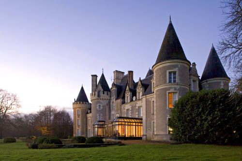 Hôtel Chateau Golf des Sept Tours by Popinns : Hotels proche de Souvigné