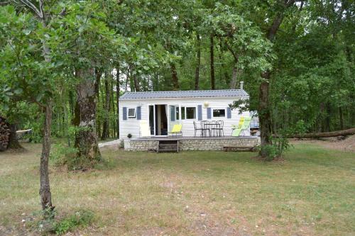 Mobile home des pins : Campings proche de Brossac