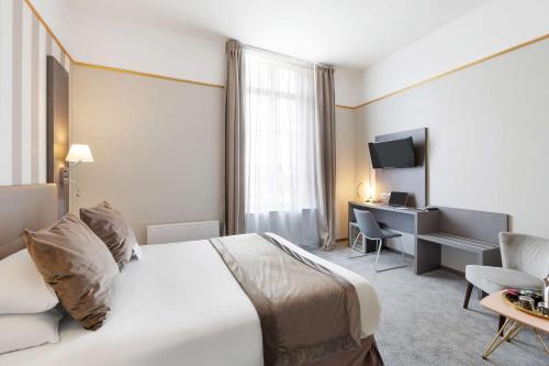 Best Western Hotel Saint Claude : Hotels proche de Dompierre-Becquincourt