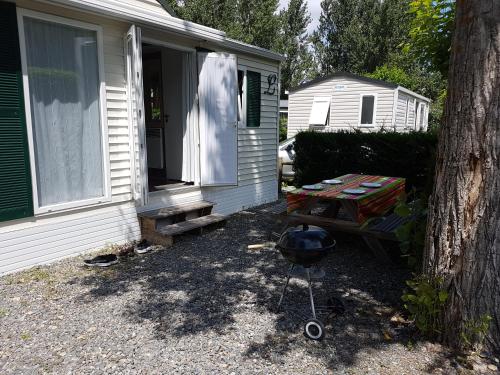 Mobil-home 75 au Camping Le Rioumajou : Campings proche de Gouaux