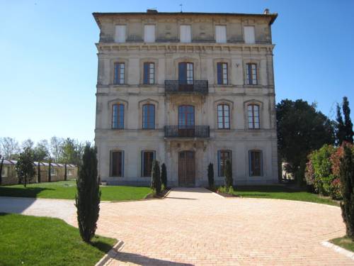 Chateau Du Comte : Maisons d'hotes proche de Saint-Nazaire-d'Aude