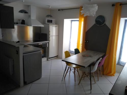 Agréable duplex au centre ville de Brioude : Appartements proche de Vergongheon