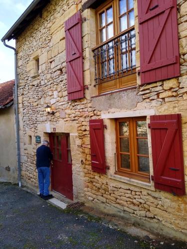 Little House in the Dordogne : Maisons de vacances proche de Salignac-Eyvigues
