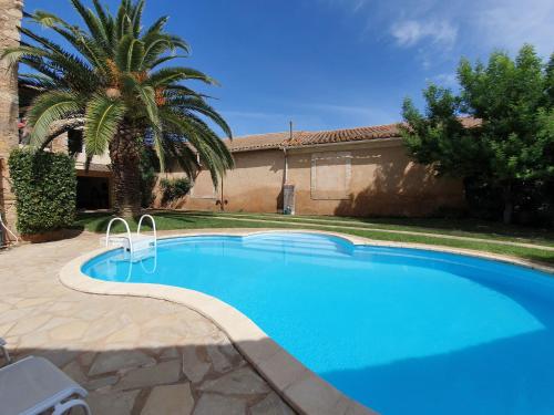 Spacious Villa in Languedoc Roussillon with private Swimming Pool : Villas proche de Saint-André-de-Roquelongue