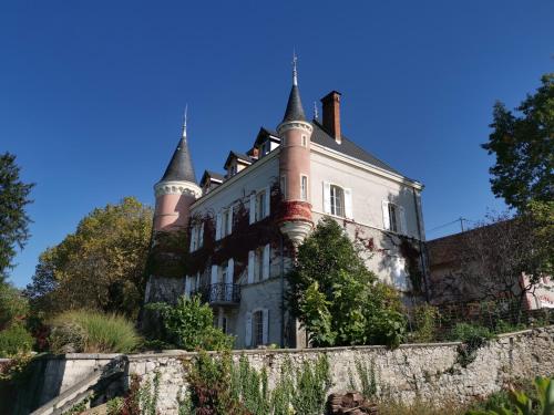 Château de Saint-Genix : Maisons d'hotes proche de Champagneux