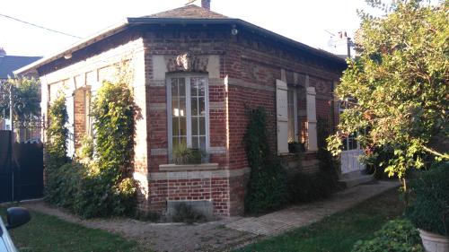 Le jardin des Écureuils : Maisons d'hotes proche de Berteaucourt-lès-Thennes