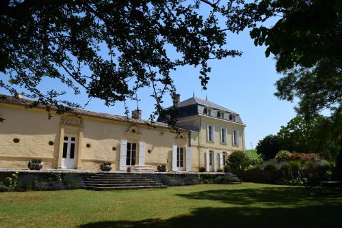 Château Richelieu : B&B / Chambres d'hotes proche d'Arveyres