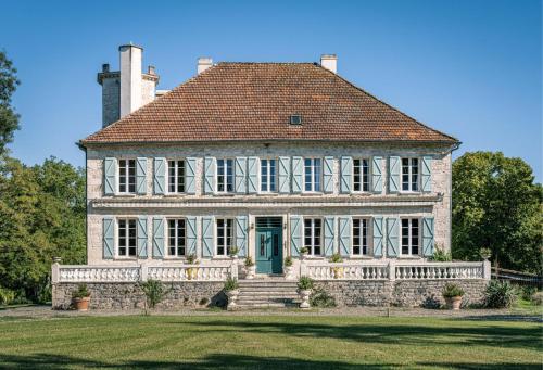 Château les Estournels : Villas proche de Castelnau-Montratier