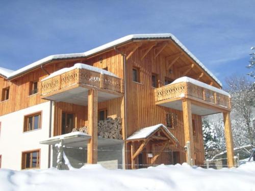 Comfy chalet with a dishwasher, in the High Vosges : Appartements proche de Le Thillot