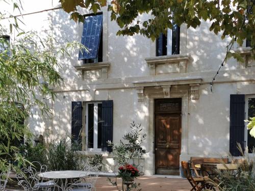 Maison d' Alys entre Luberon et Alpilles : Appartements proche de Cabannes