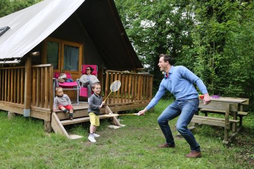 Camping le Nid du Parc : Campings proche de Le Montellier