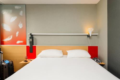 ibis Longwy Mexy : Hotels proche de Tiercelet