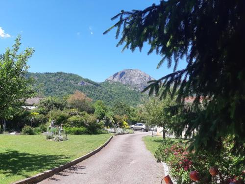 Gîte la Treille au Clos des Pradals : Maisons de vacances proche de Tarascon-sur-Ariège