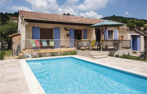 Nice Home In Le Poujol Sur Orb With 3 Bedrooms, Private Swimming Pool And Outdoor Swimming Pool : Maisons de vacances proche de Saint-Martin-de-l'Arçon