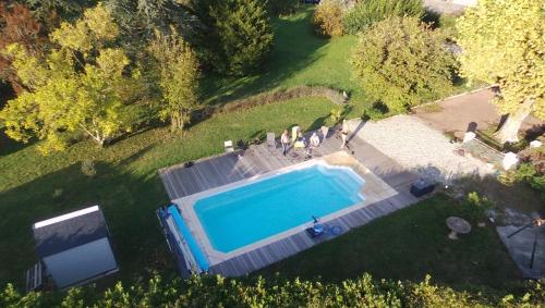 Gîte le cèdre bleu : Maisons de vacances proche de Saint-Hilaire-du-Rosier