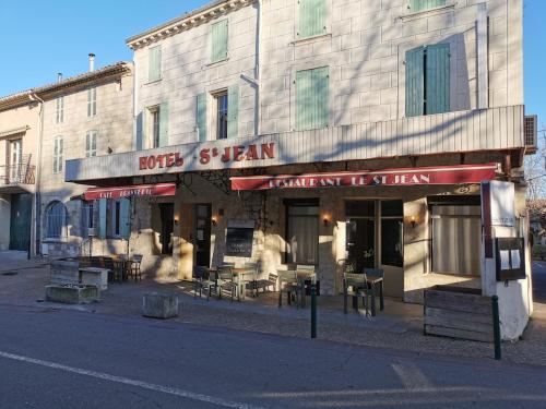 Le Saint Jean : Hotels proche d'Aramon