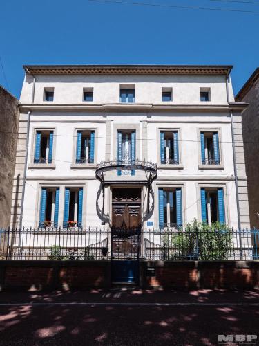 La Villa Celine : B&B / Chambres d'hotes proche de Félines-Termenès