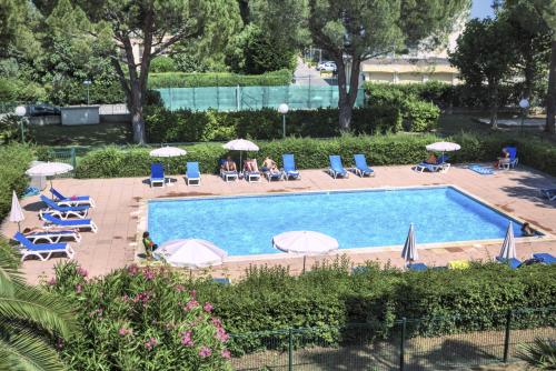 Résidence Pierre & Vacances Les Jardins Ombragés : Appart'hotels proche de Mandelieu-la-Napoule