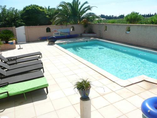 Maison de 3 chambres avec piscine partagee jardin amenage et wifi a Saint Laurent de la Salanque a 3 km de la plage : Maisons de vacances proche de Torreilles
