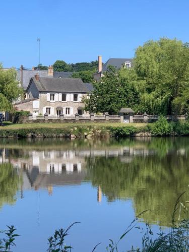River Cottage 2 nuits minimums par réservation : Maisons de vacances proche de Saint-Michel-de-Feins