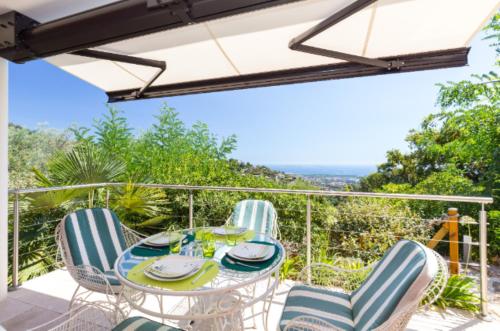 Independant Apartment - Stunning Sea View - Near Cannes : Appartements proche de Les Adrets-de-l'Estérel