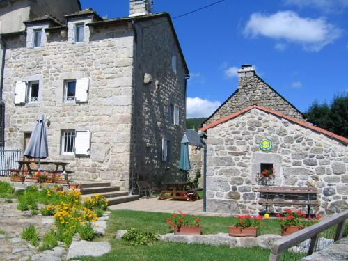 Maison de 3 chambres avec jardin clos a Le Malzieu Forain : Maisons de vacances proche de Saint-Pierre-le-Vieux