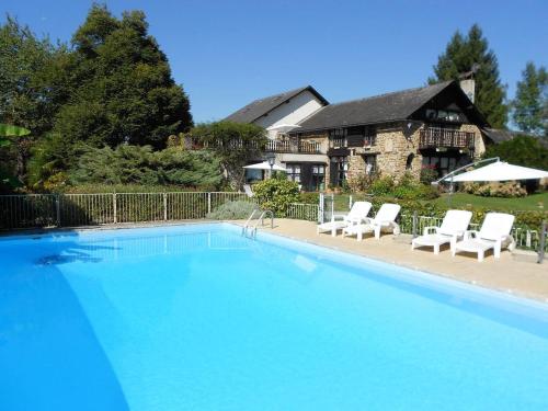 Villa de 8 chambres avec piscine privee jardin amenage et wifi a Haut de Bosdarros : Villas proche de Bruges-Capbis-Mifaget