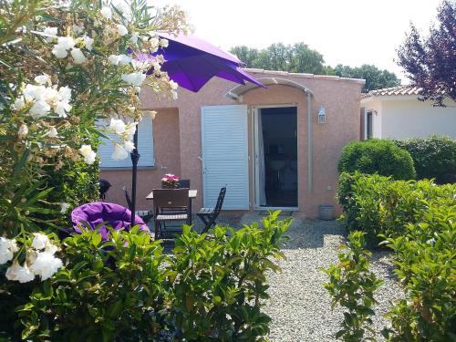Maison d'une chambre avec jardin clos et wifi a Prunelli di Fiumorbo a 4 km de la plage : Maisons de vacances proche de Prunelli-di-Fiumorbo