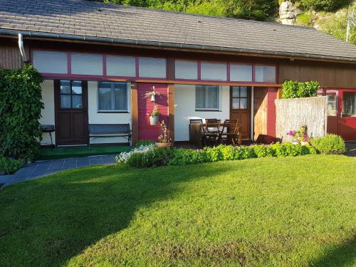 Gîte tout confort 4 personnes : Maisons de vacances proche de Saint-Alyre-ès-Montagne