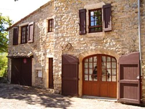 Maison de 2 chambres a Mostuejouls : Maisons de vacances proche de La Roque-Sainte-Marguerite