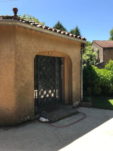 Residence Le petit paradis - La petite maison : Appartements proche de Saint-Amans-Valtoret