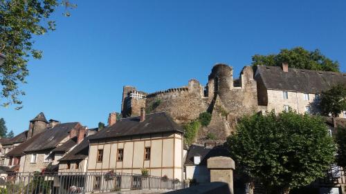 La Ruche Chambres d'hôtes : B&B / Chambres d'hotes proche de Ségur-le-Château