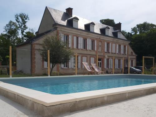 Château de la Malmaison : Maisons de vacances proche de Sermiers