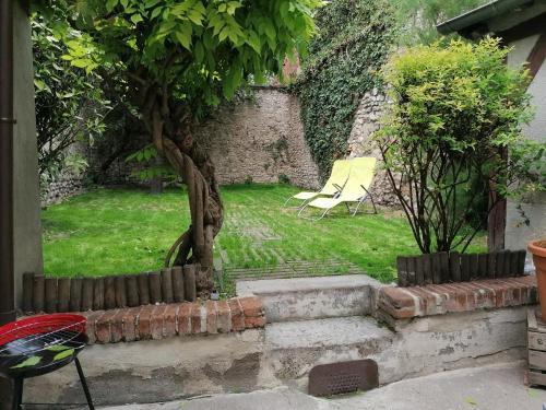 Petit studio hypercentre d'Orléans avec jardin : Appartements proche de Saint-Jean-de-Braye