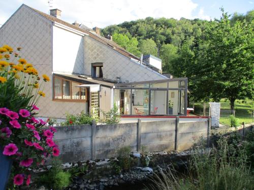 GÏTE LE CONFLUENT : Maisons de vacances proche de Montigny-sur-Meuse