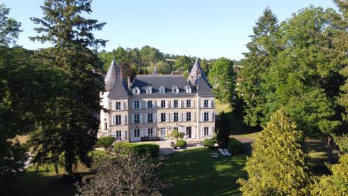 Château La Briance : B&B / Chambres d'hotes proche de Linards