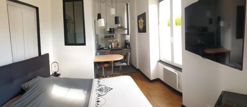 Le studio des talents au coeur de Chaumont : Appartements proche de Semoutiers-Montsaon