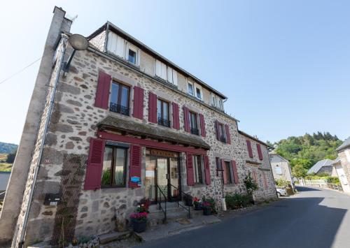 La Belle Arverne : Appartements proche de Neussargues-Moissac