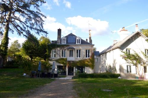 ZenBreak Chambre Vue sur Parc : Maisons d'hotes proche de Saint-Jean-de-Braye