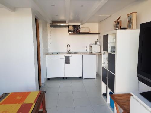Studio Izon avec kitchenette pour 2 personnes : Appartements proche de Saint-Germain-du-Puch