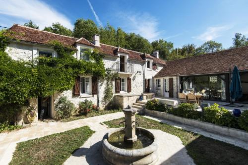 Le Riad Bourguignon : Maisons de vacances proche de Charentenay