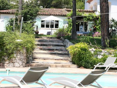 Luxurious Villa in Mougins with Swimming Pool : Villas proche de Mougins