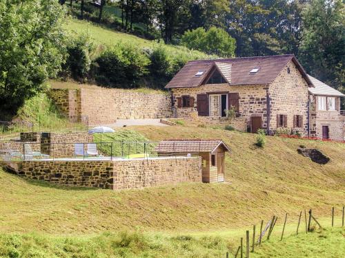 Modern Villa in S rilhac with Private Pool : Villas proche de Lostanges