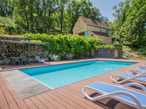 Mansion in Lavercanti re with Private Pool : Maisons de vacances proche de Cazals
