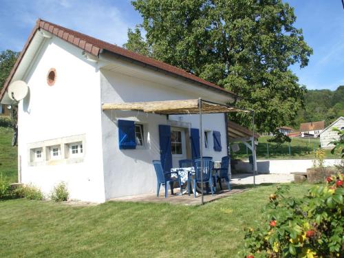 Cozy Home in Haut du them ch teau lambert with Garden : Maisons de vacances proche d'Auxelles-Haut