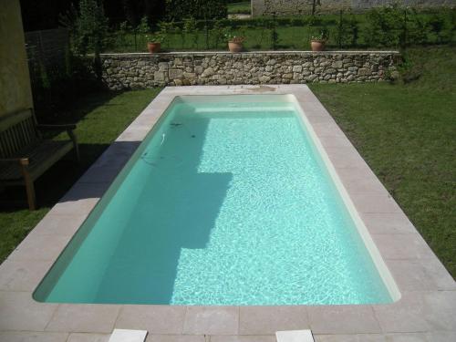 Beautiful stone house with private pool close to Saint milion : Maisons de vacances proche de Minzac