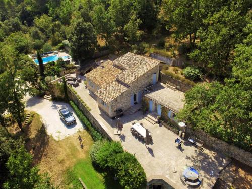 Cozy Villa in M nerbes with Swimming Pool : Villas proche d'Oppède