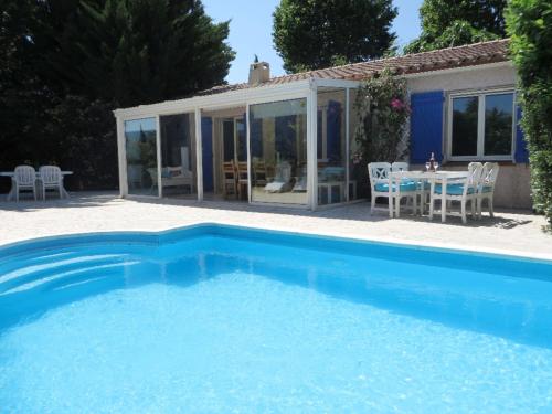 Lovely villa in Saint Couat d Aude with private pool : Villas proche de Douzens